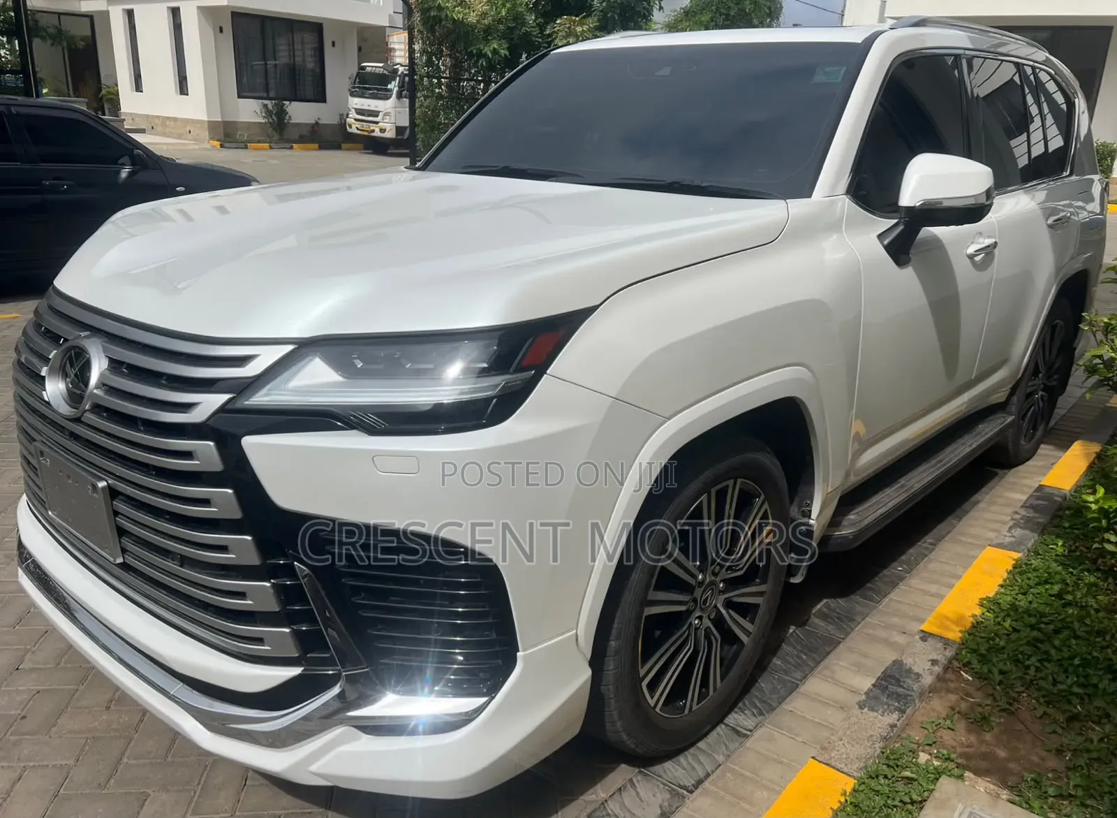 Lexus LX 2024 White