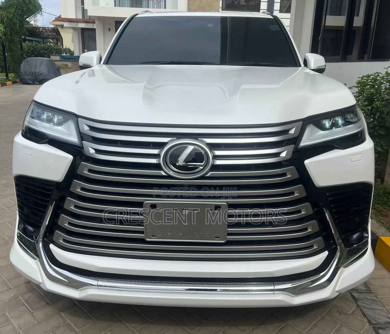 Lexus LX 2024 White