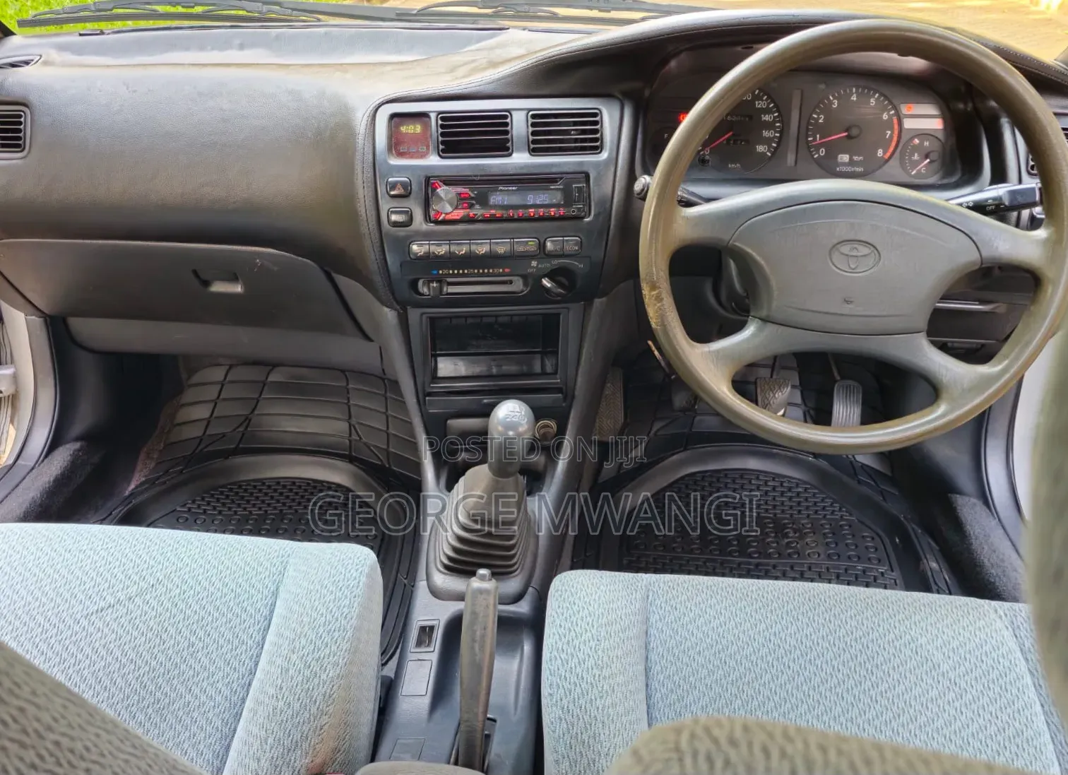 Toyota Sprinter 1996 Silver