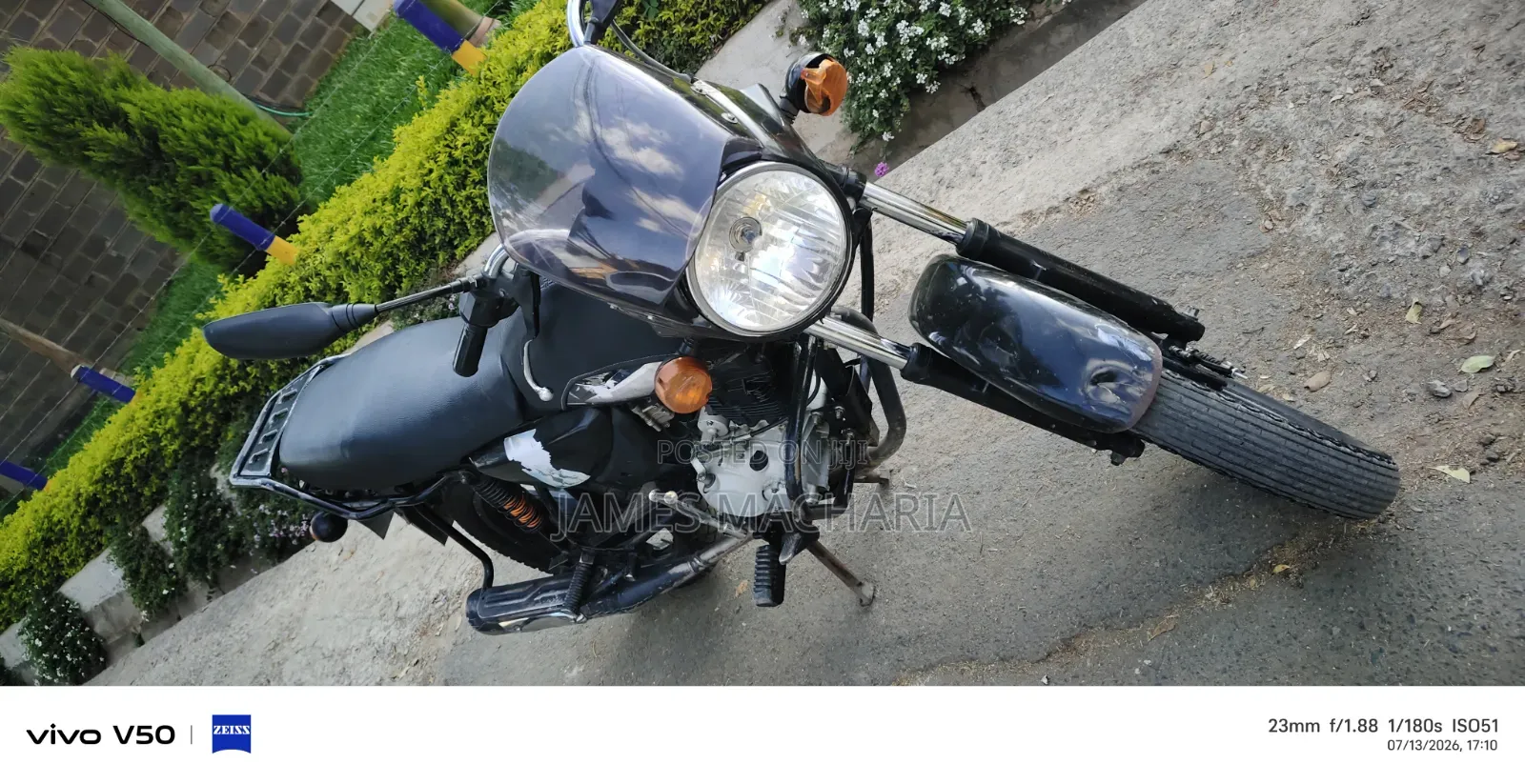 Bajaj Boxer 150 UG 2025 Black
