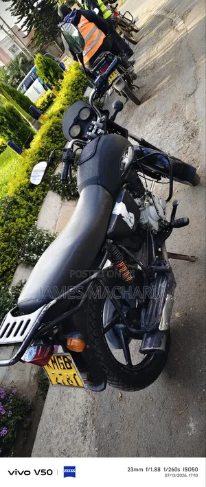 Bajaj Boxer 150 UG 2025 Black
