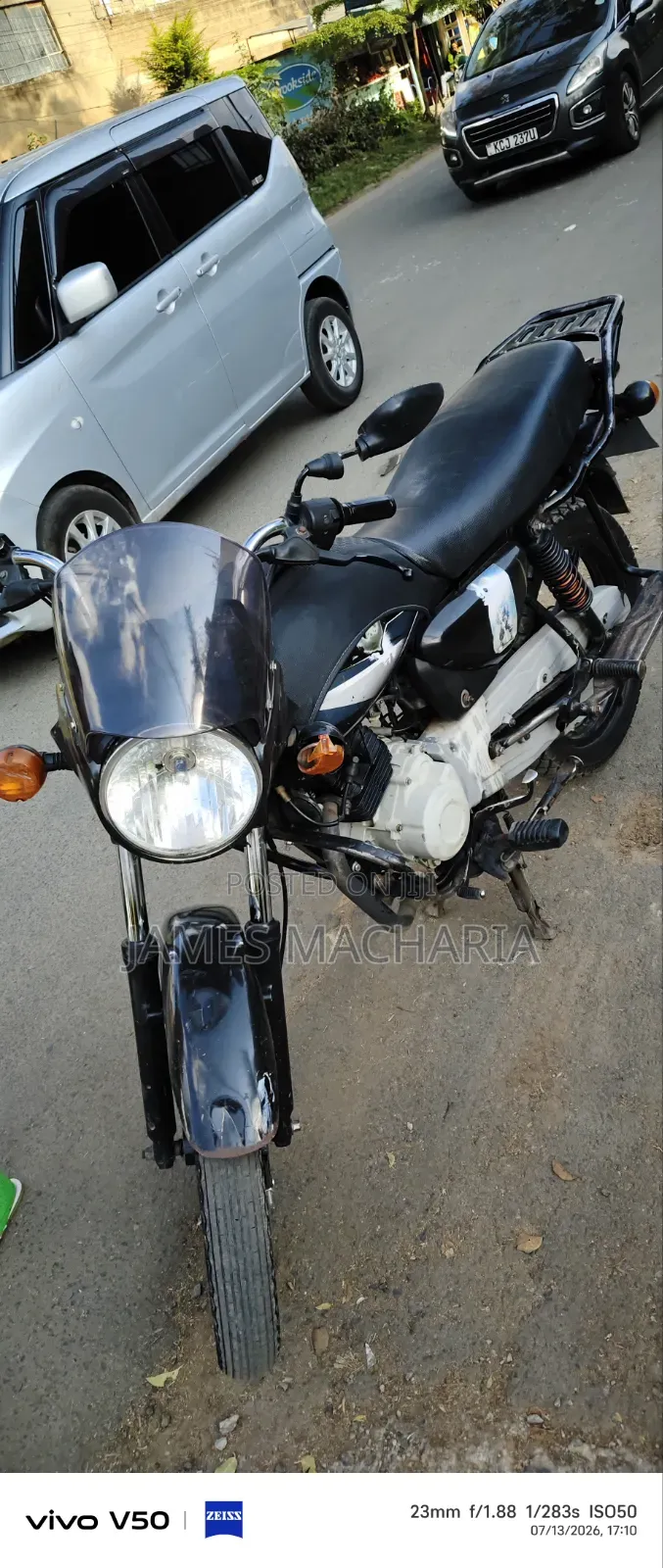 Bajaj Boxer 150 UG 2025 Black