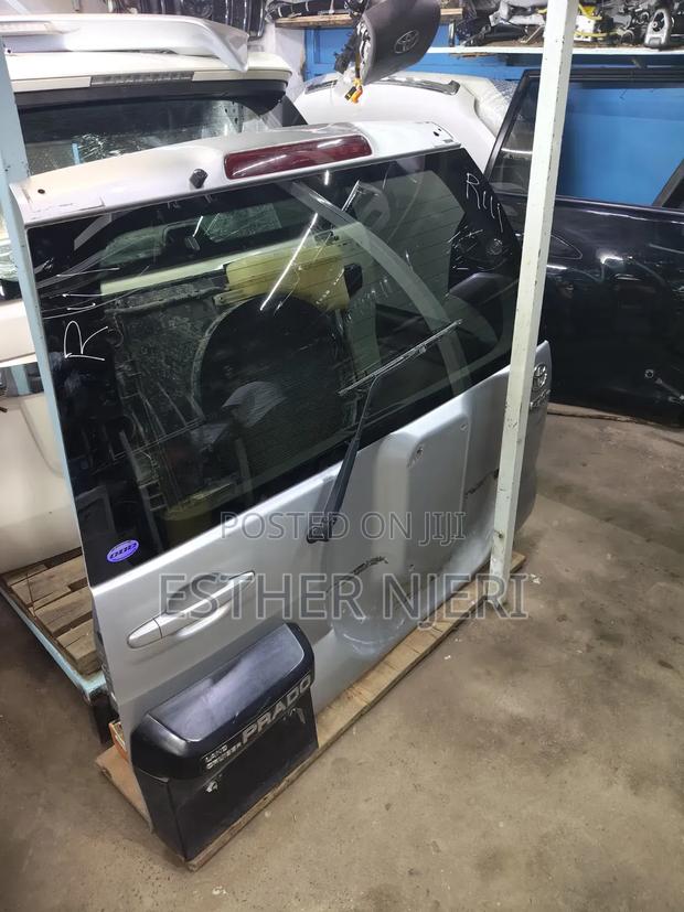 Prado 120 Boot Available
