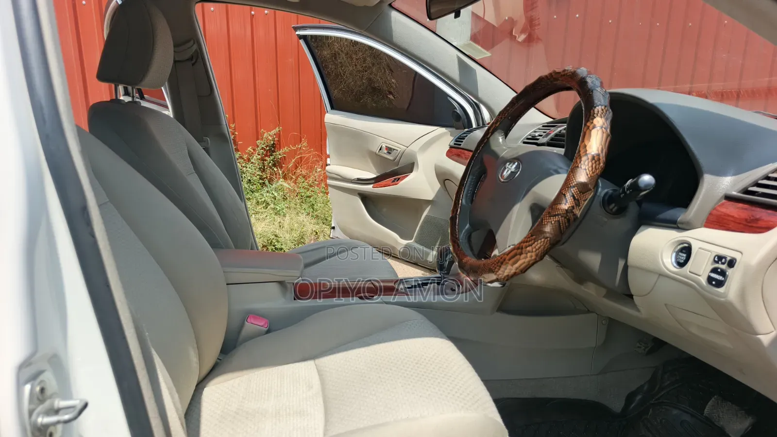 Toyota Premio 2010 White