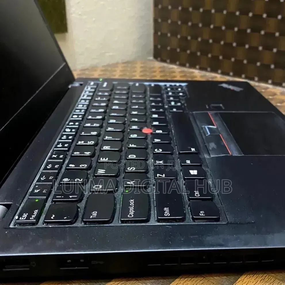 Laptop Lenovo ThinkPad T490s 16GB Intel Core i5 SSD 512GB