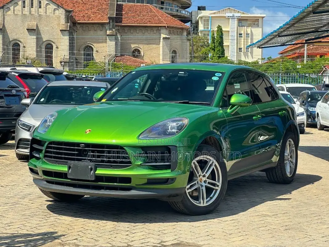 Porsche Macan Base 2019 Green