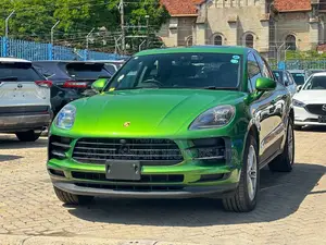 Porsche Macan Base 2019 Green