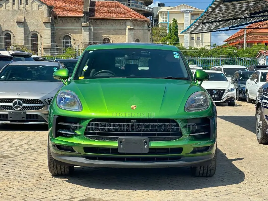 Porsche Macan Base 2019 Green