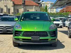 Porsche Macan Base 2019 Green