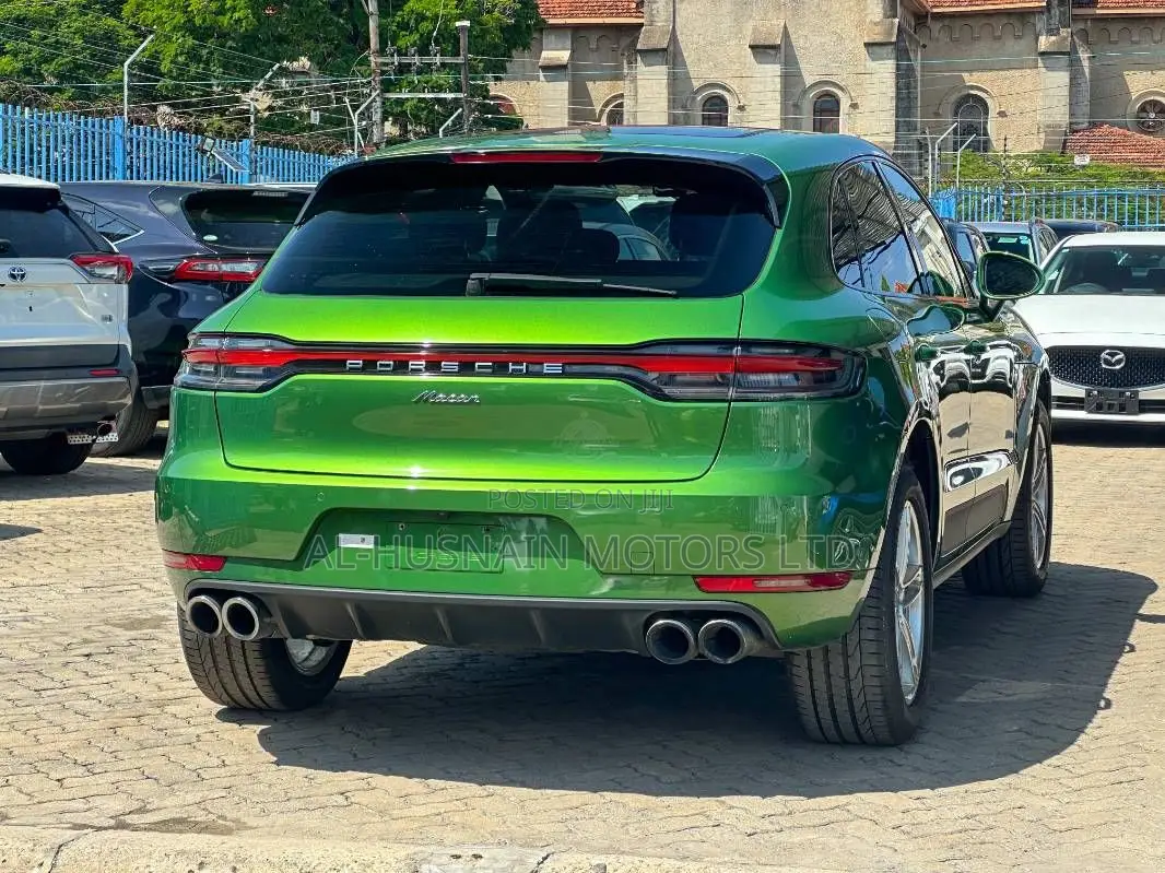 Porsche Macan Base 2019 Green