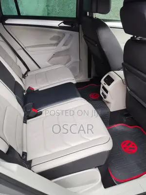 Volkswagen Tiguan 2018 Gray