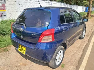 Toyota Vitz 2006 Blue