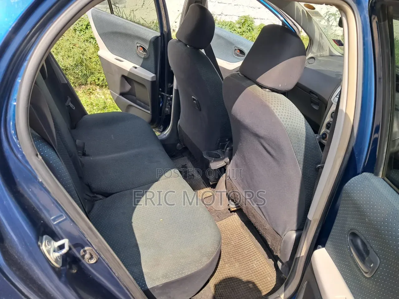 Toyota Vitz 2006 Blue
