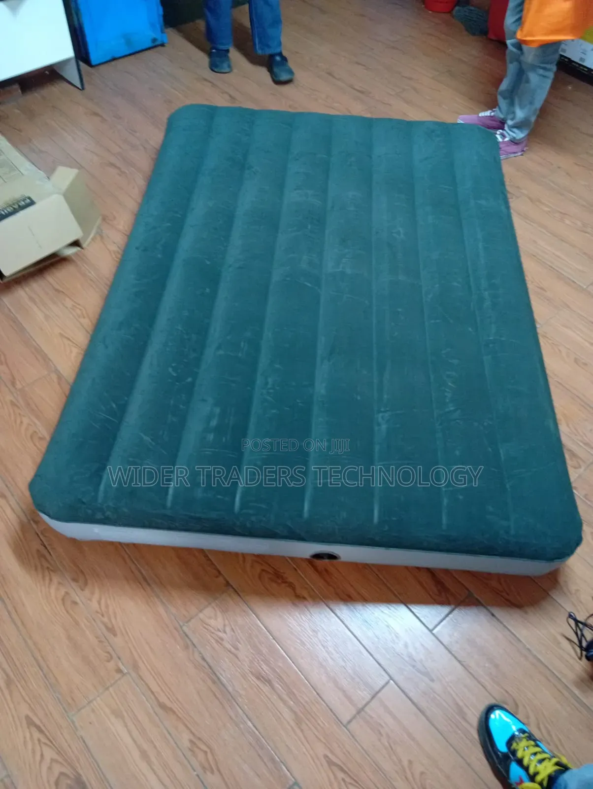 4×6 Intex Inflatable Airbed With Pump