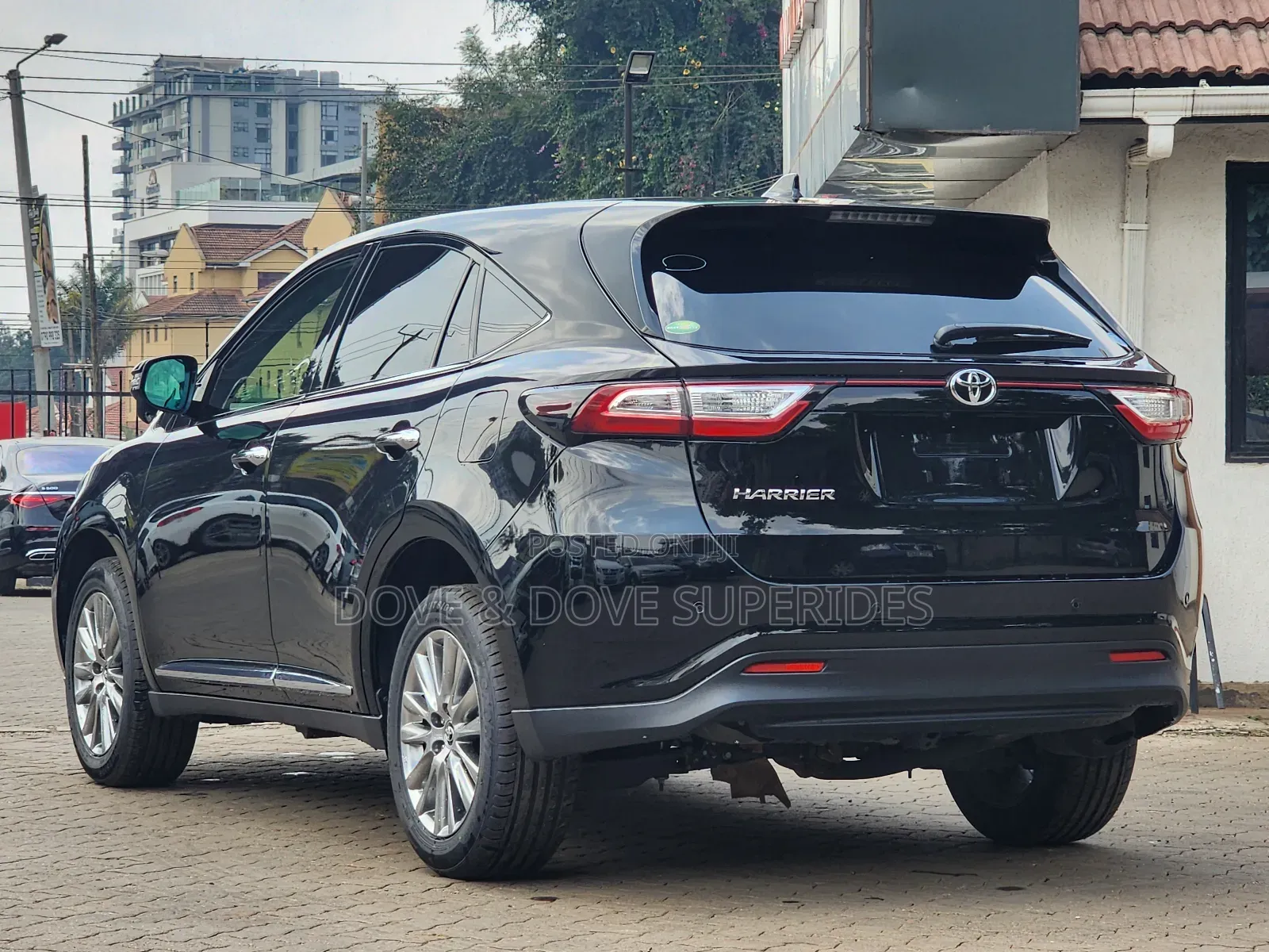 Toyota Harrier 2.0 2019 Black