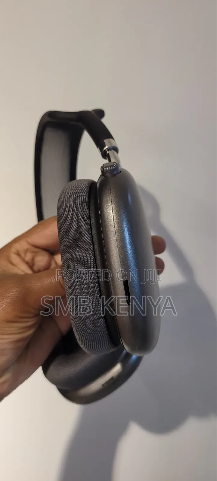 Apple Airpods Max Wireless Headphones-Black