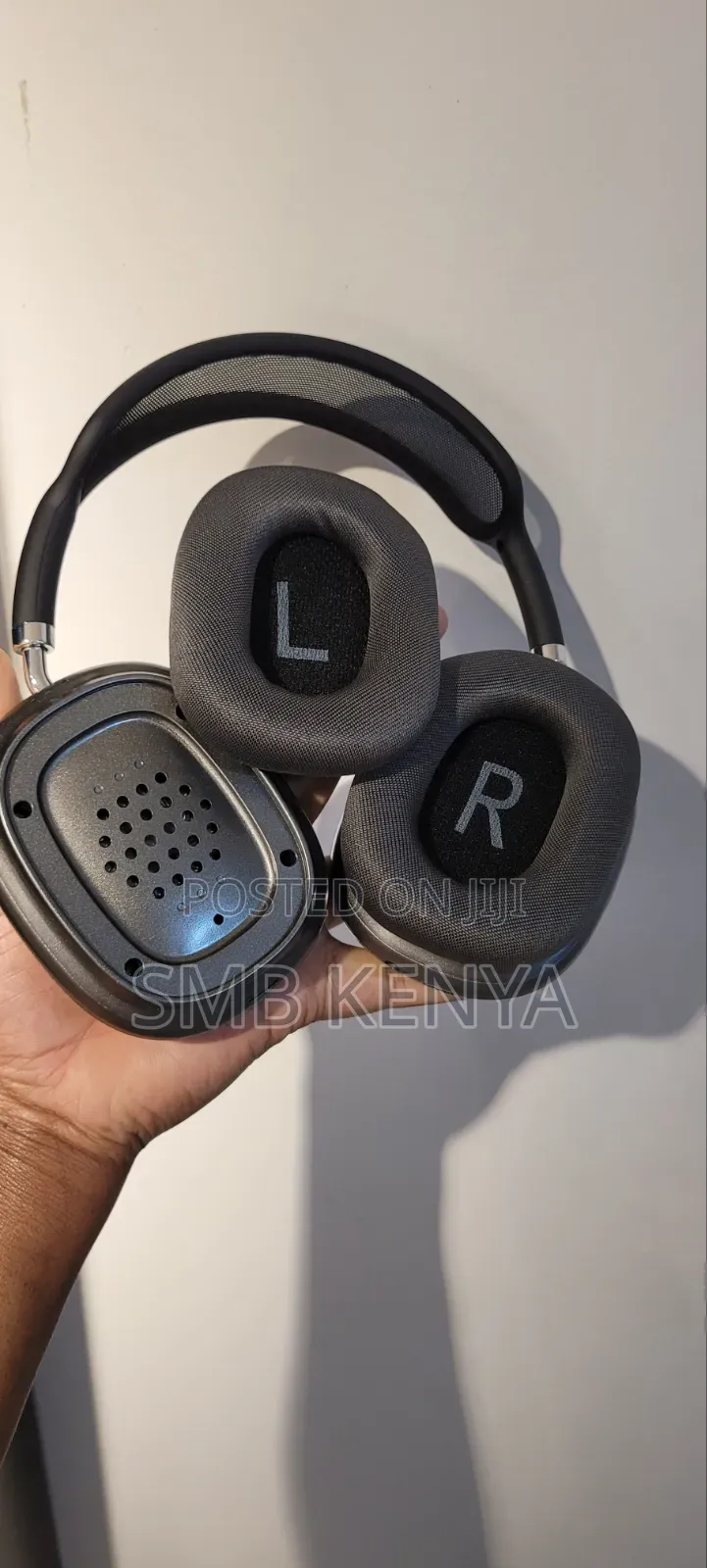 Apple Airpods Max Wireless Headphones-Black