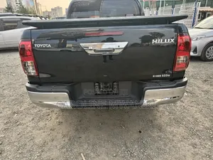 Toyota Hilux 2020 Black