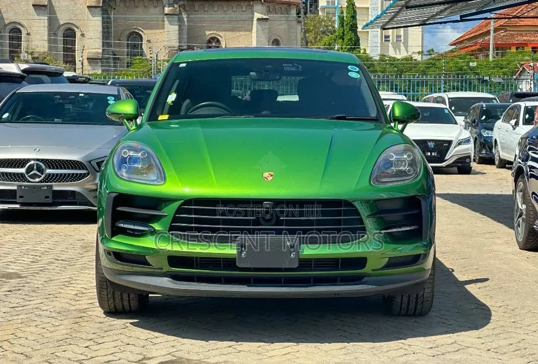 Porsche Macan 2019 Green