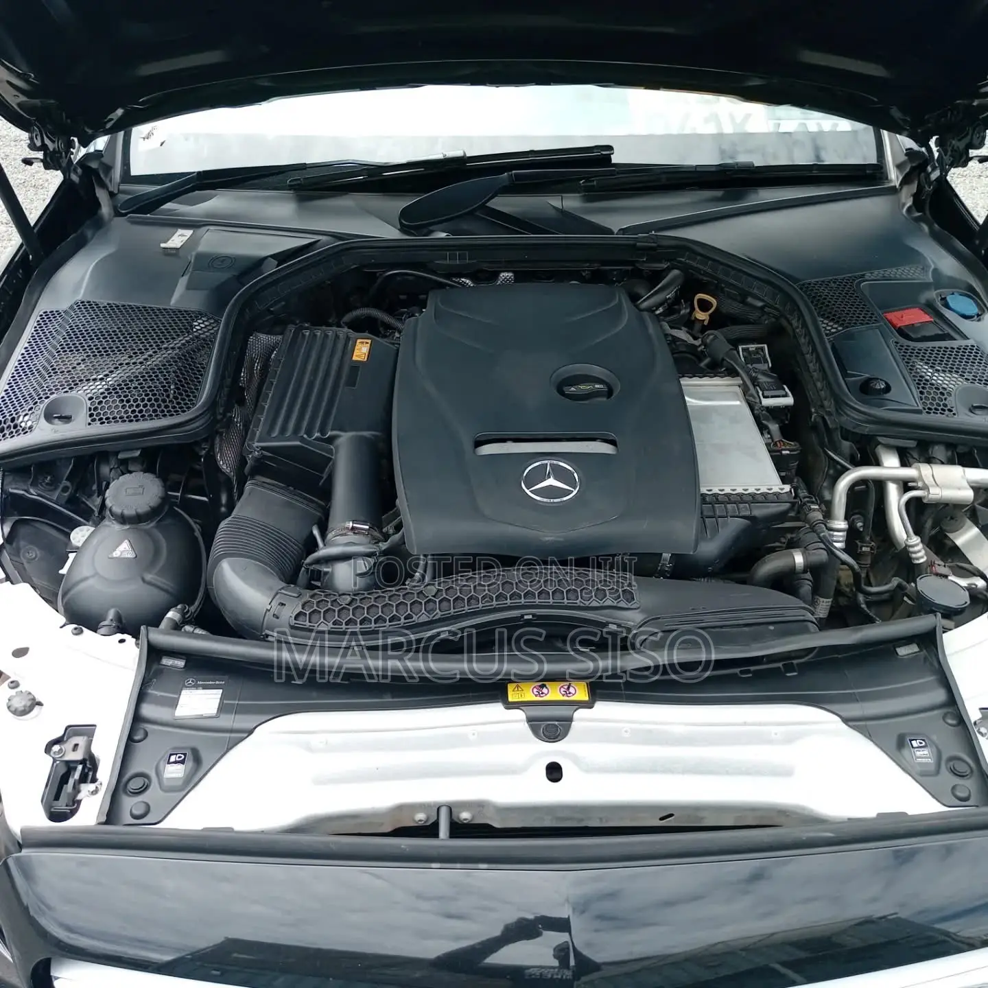 Mercedes-Benz C200 2017 Black