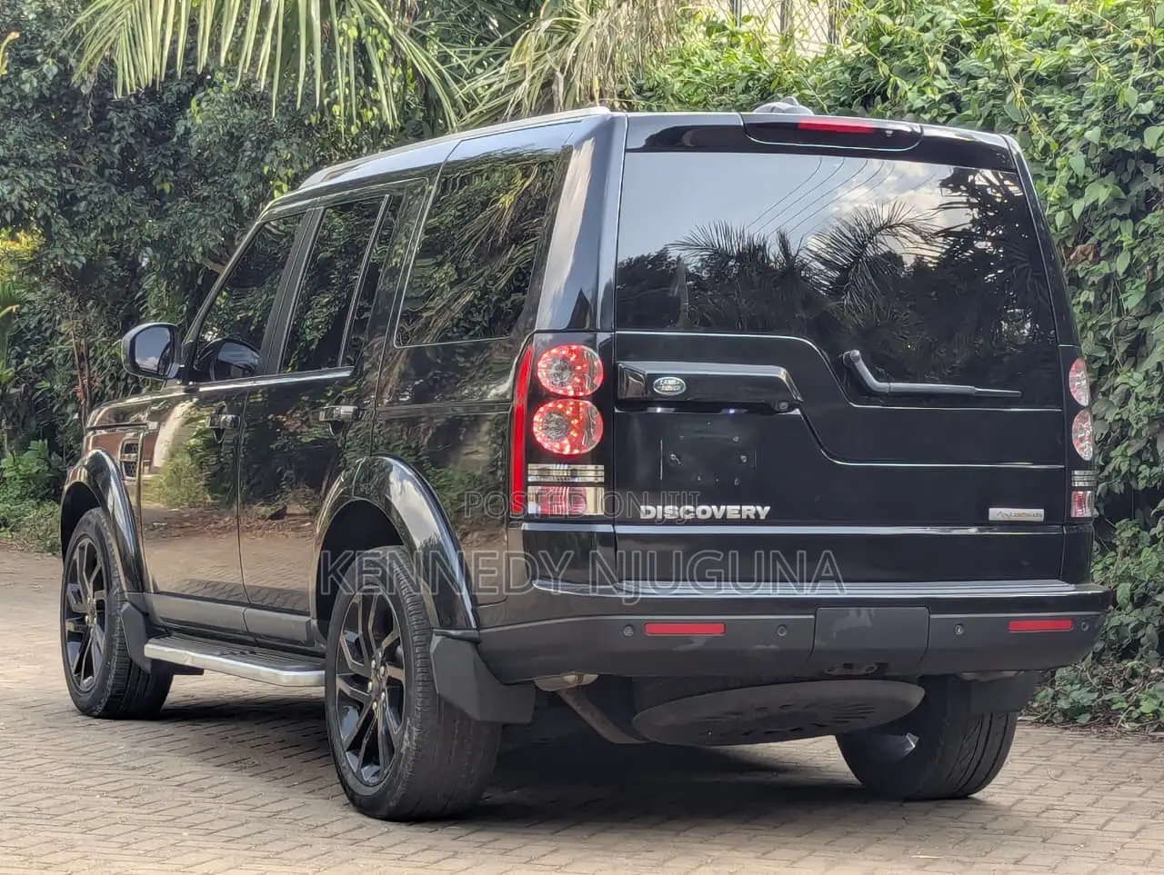 Land Rover Discovery 2016 Black