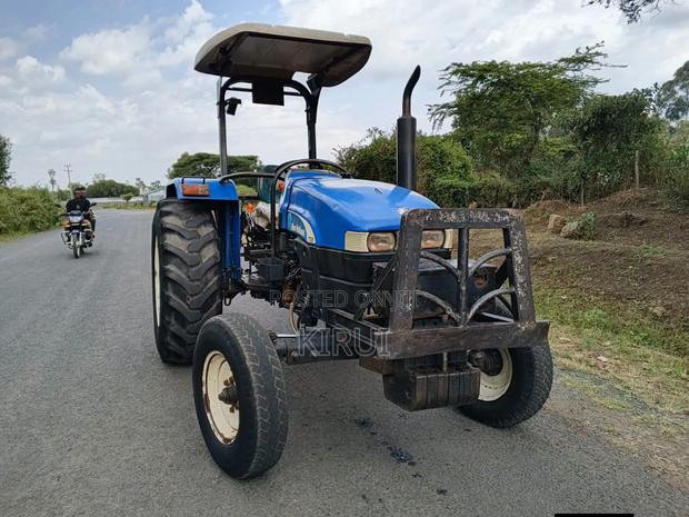 New Holland Tt55 Tractor - thumbnail 3