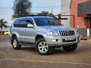 Toyota Land Cruiser Prado 2005 Silver