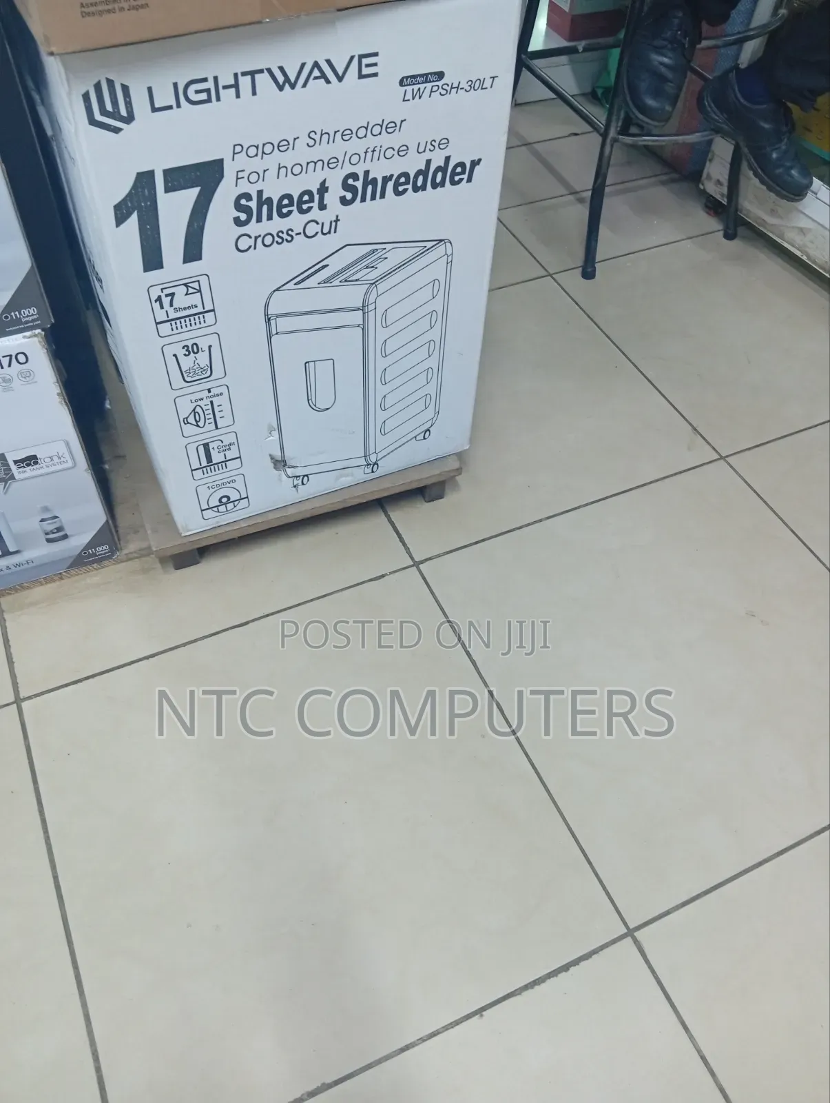Lightwave 17 Sheets Cross Cut Paper Shredder Lw-psw 30 Lt