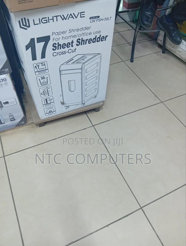 Lightwave 17 Sheets Cross Cut Paper Shredder Lw-psw 30 Lt