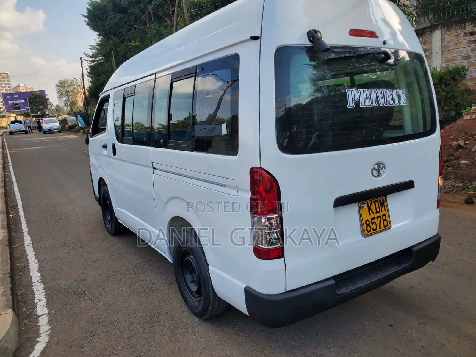 Toyota HiAce 2016 White