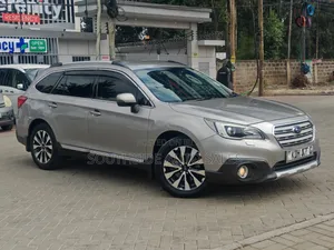 Subaru Outback 2.5i Limited PZEV 4dr Wagon AWD (2.5L 4cyl CVT) 2015 Gold