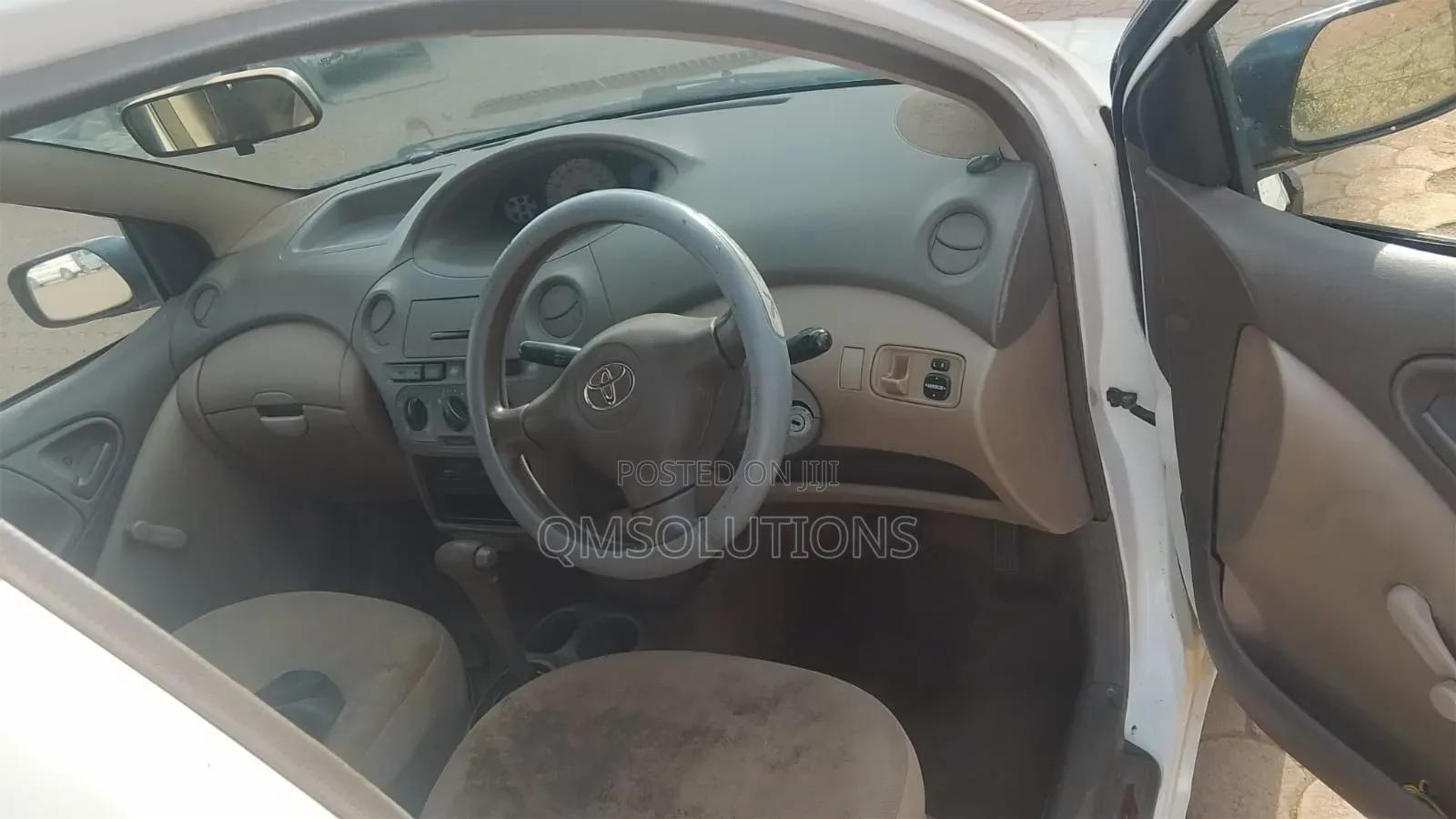 Toyota Platz 2002 White