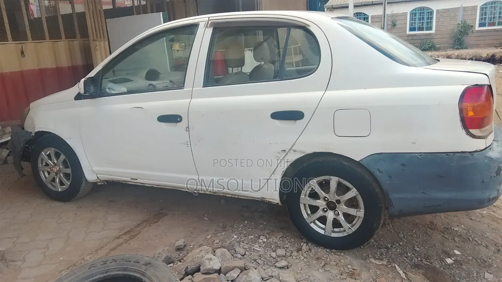 Toyota Platz 2002 White