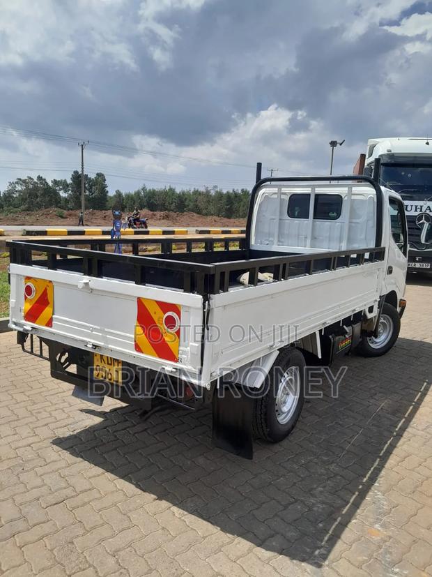 Toyota Dyna - thumbnail 9