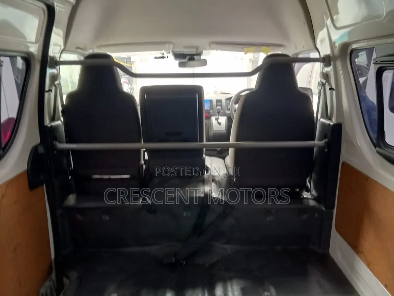 Toyota HiAce 2019 White