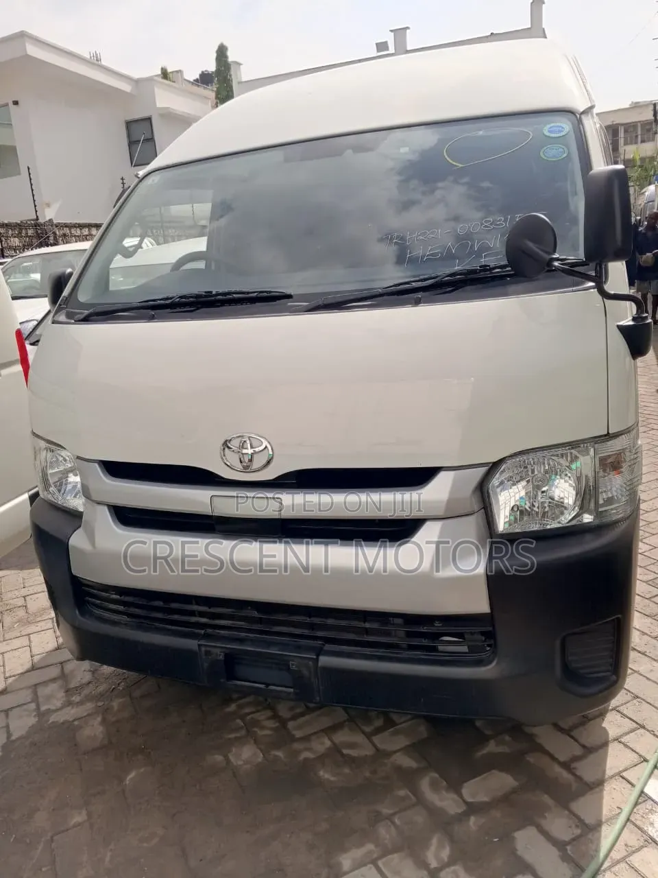 Toyota HiAce 2019 White