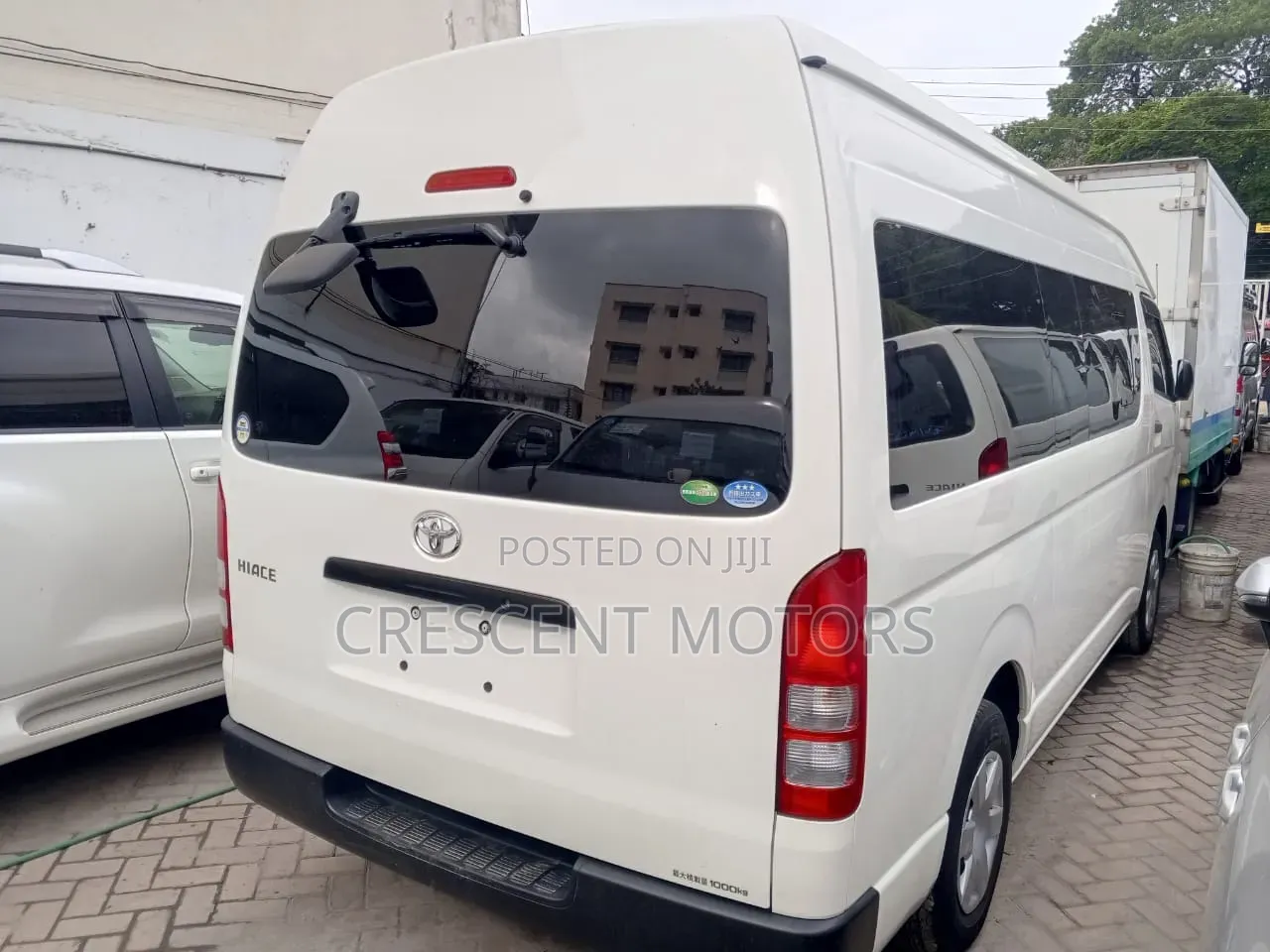 Toyota HiAce 2019 White