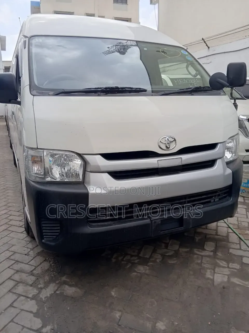 Toyota HiAce 2019 White