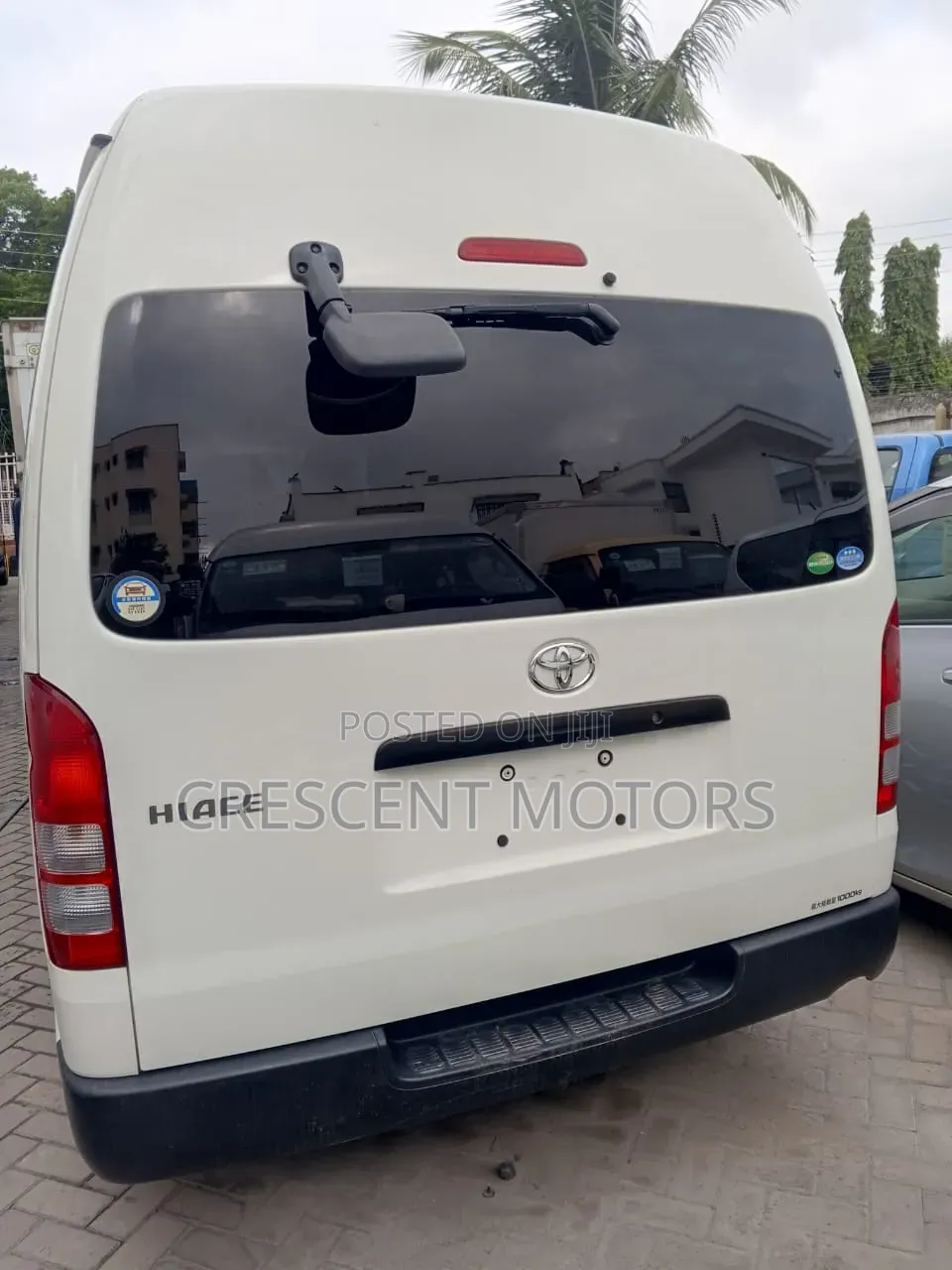 Toyota HiAce 2019 White