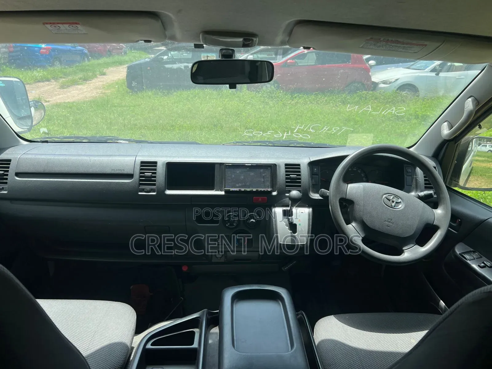 Toyota HiAce 2019 White
