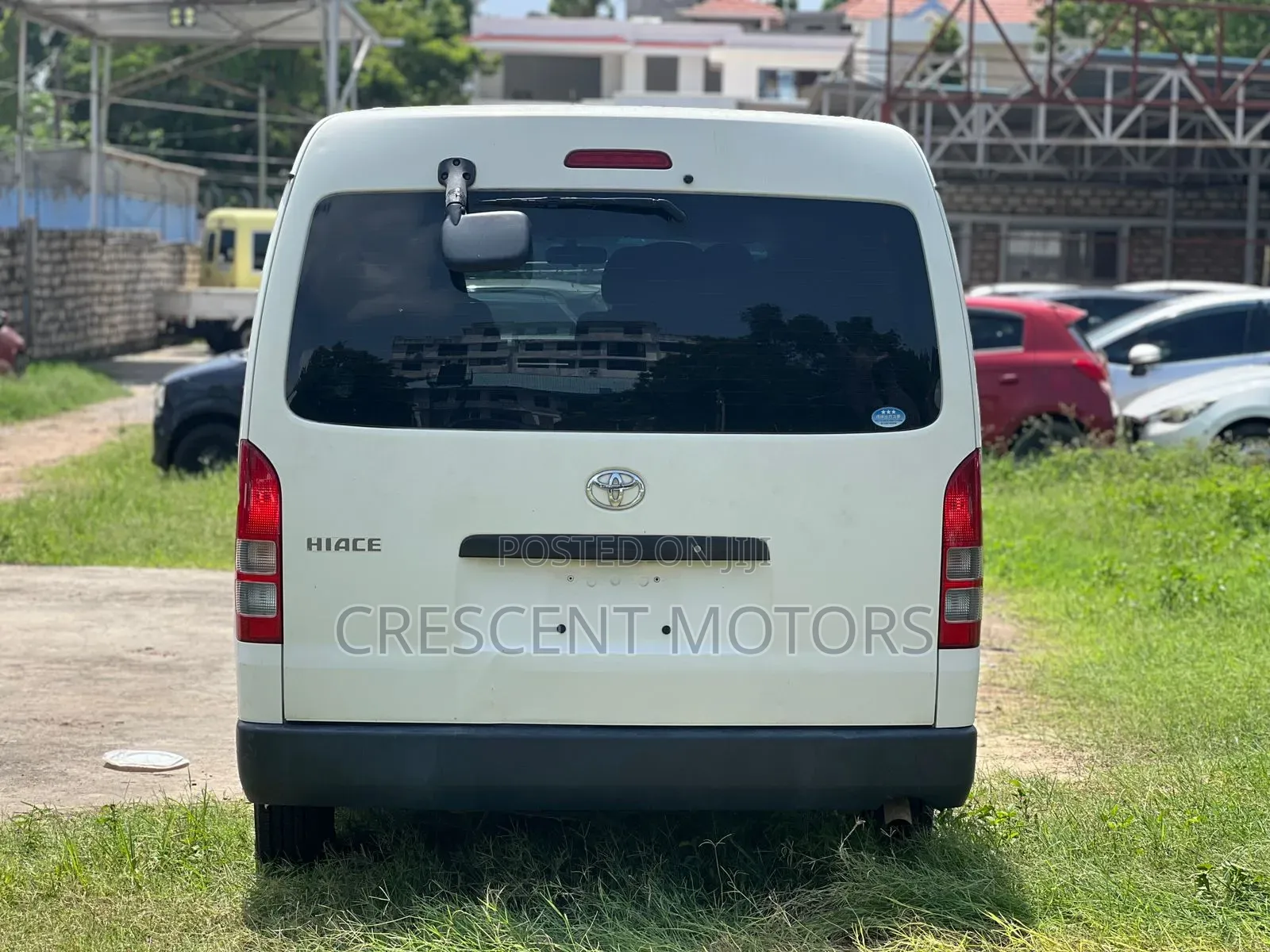 Toyota HiAce 2019 White