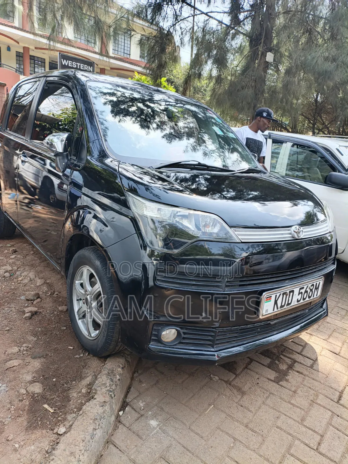 Toyota Spade 2014 Black
