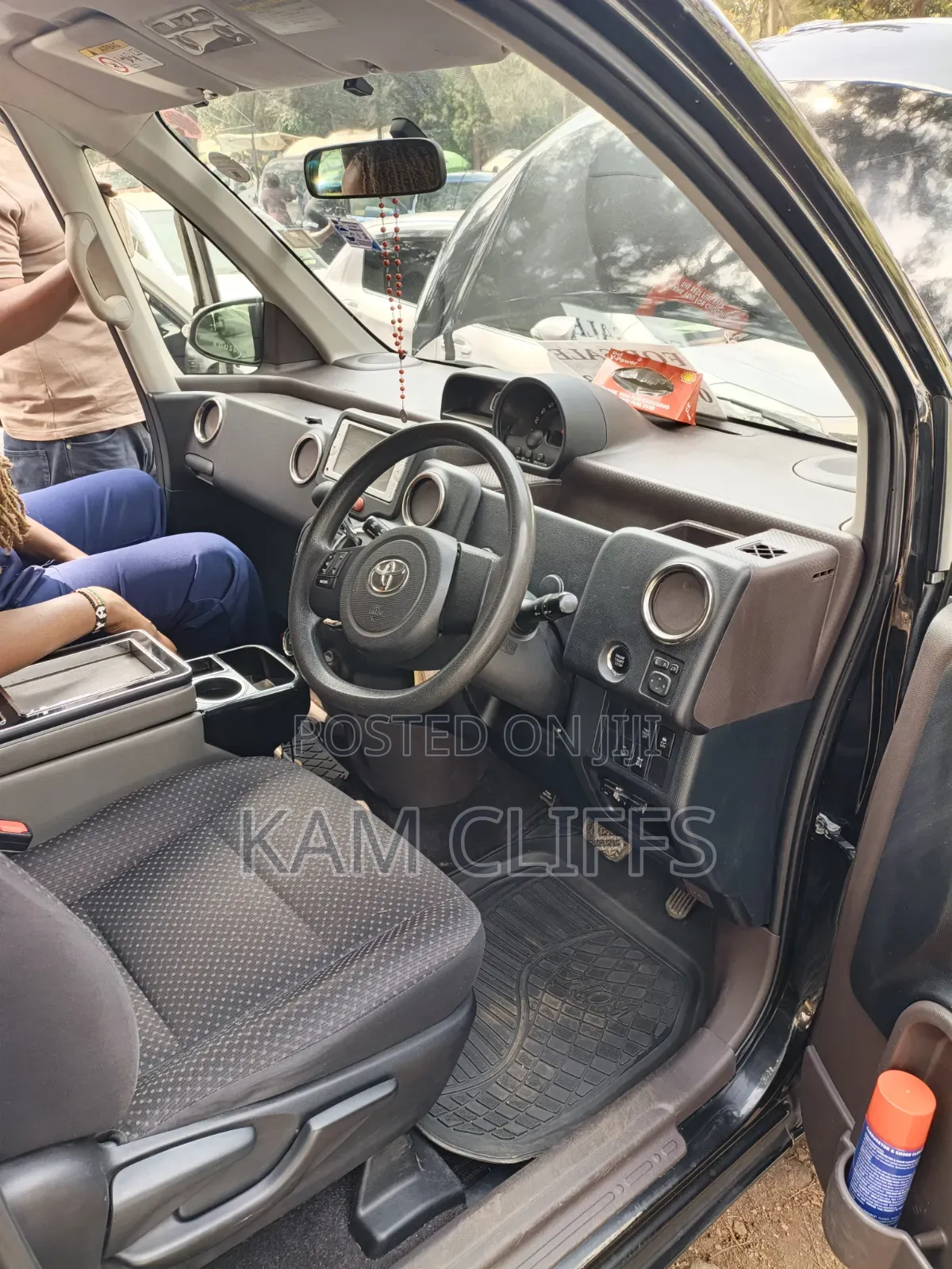 Toyota Spade 2014 Black