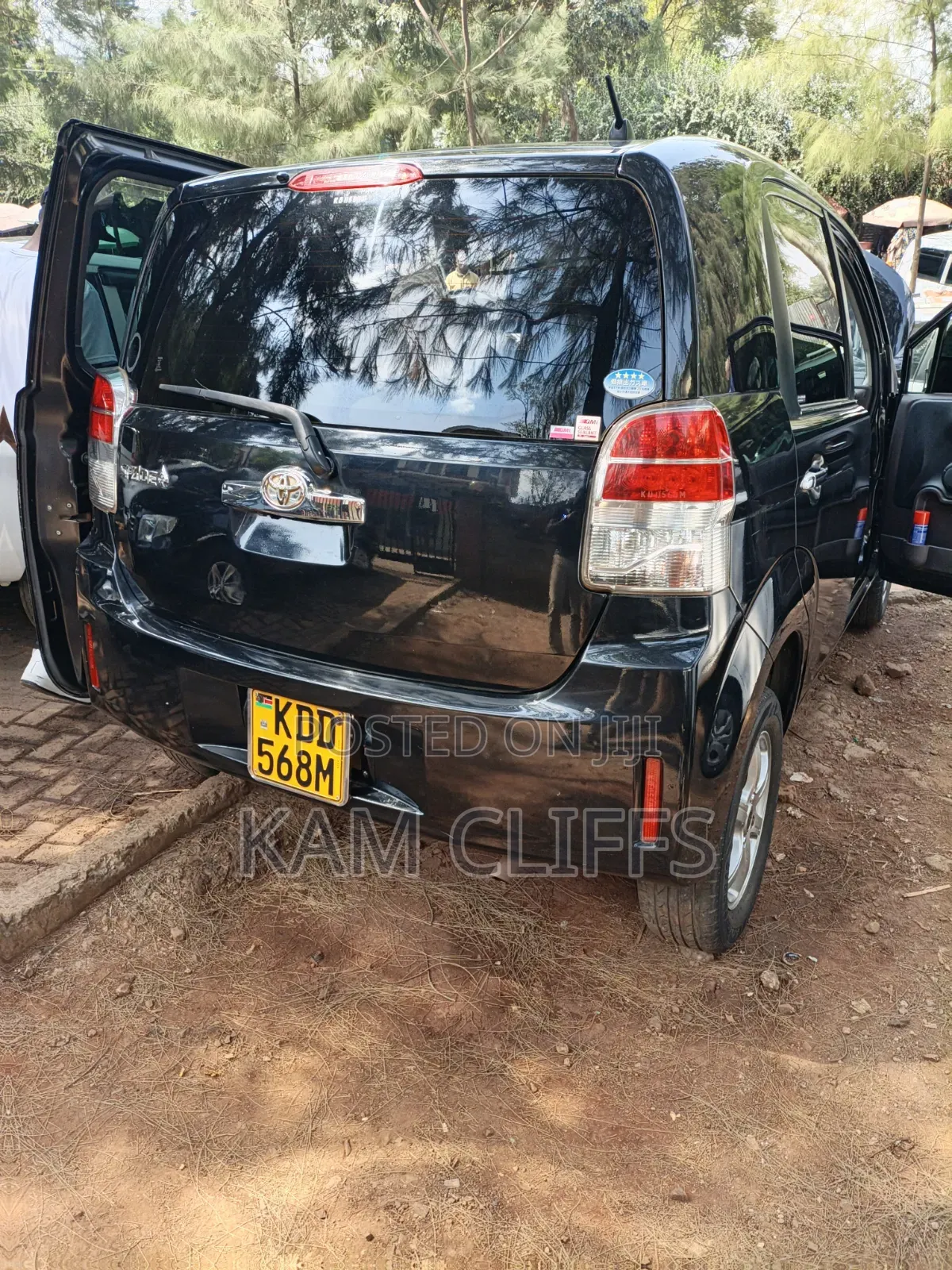 Toyota Spade 2014 Black
