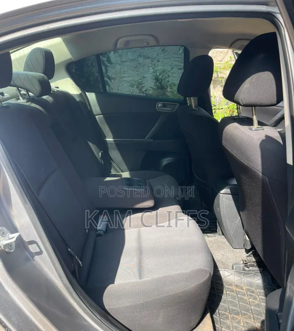 Mazda Axela 2010 Silver