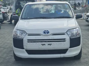 Toyota Succeed 2020 White