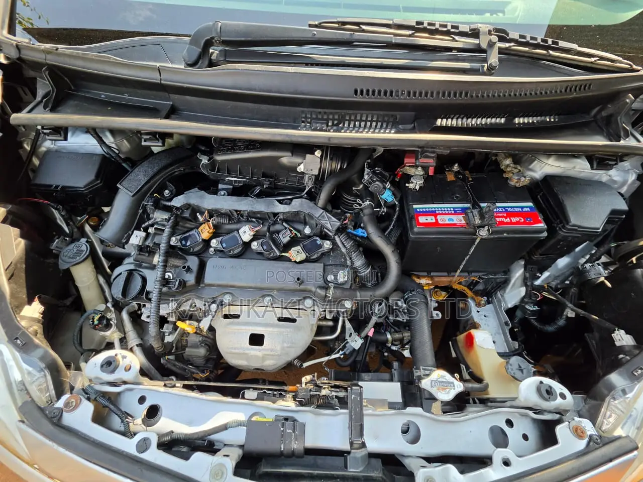 Toyota Ractis 1.3 FWD 2013 Silver