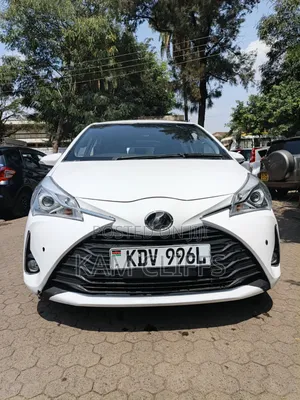 Toyota Vitz 2018 White