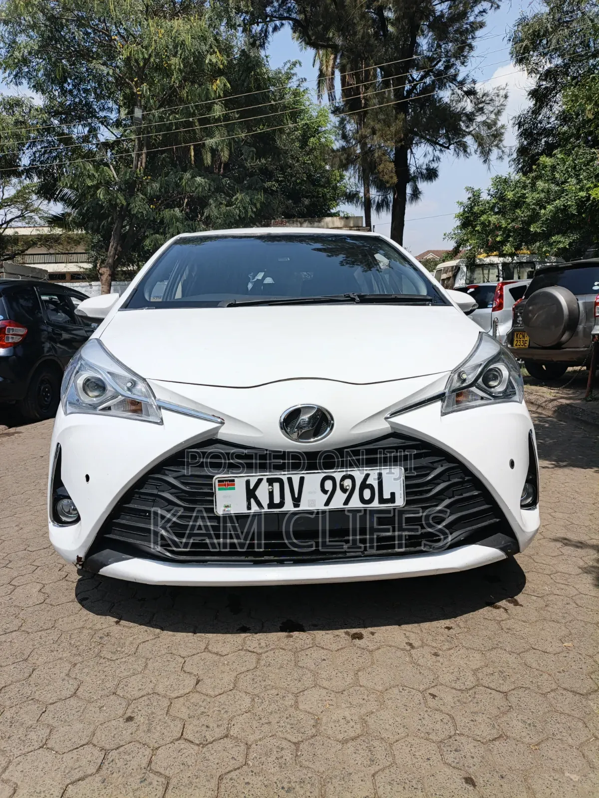 Toyota Vitz 2018 White