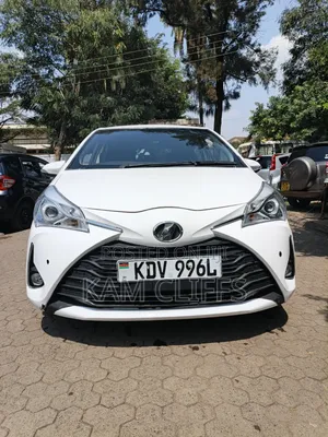 Toyota Vitz 2018 White